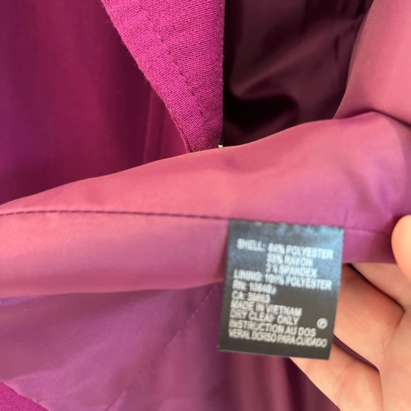 Tahari short blazer, EUC, size 14 - Picture 9 of 9